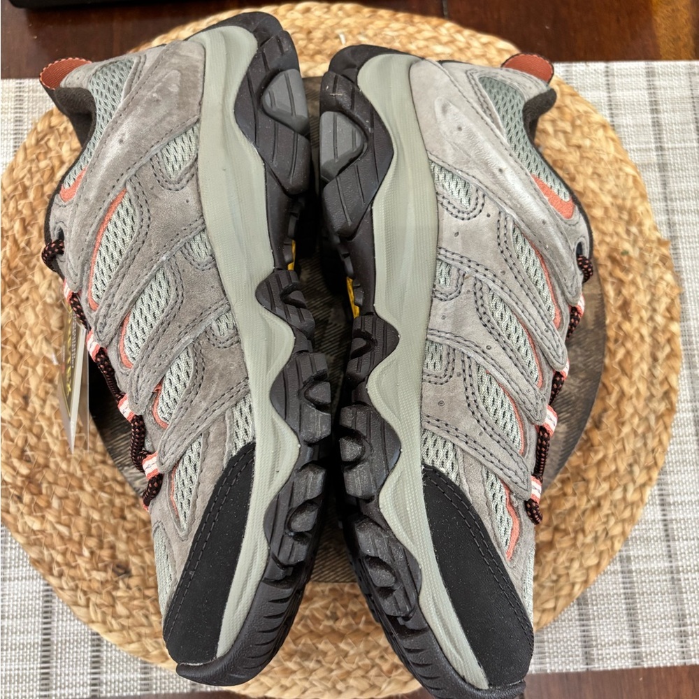 Merrell Hiking shoe size women’s size 7 Brand New - Picture 6 of 11